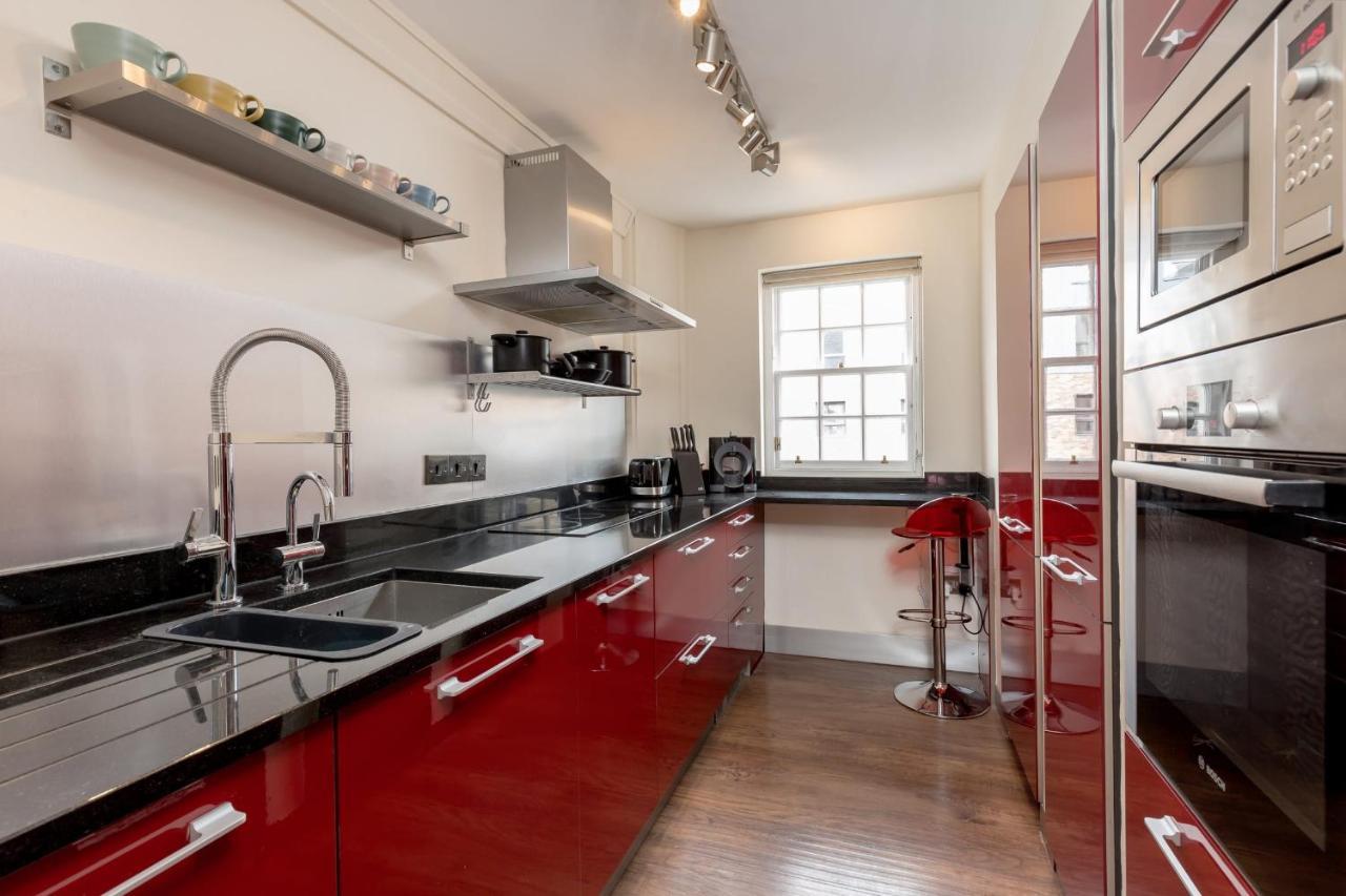 Guestready - Elegant 2Br Period Flat In Oldtown Apartment เอดินบะระ ภายนอก รูปภาพ
