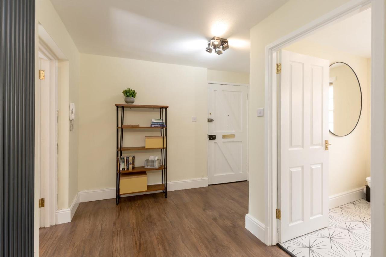 Guestready - Elegant 2Br Period Flat In Oldtown Apartment เอดินบะระ ภายนอก รูปภาพ