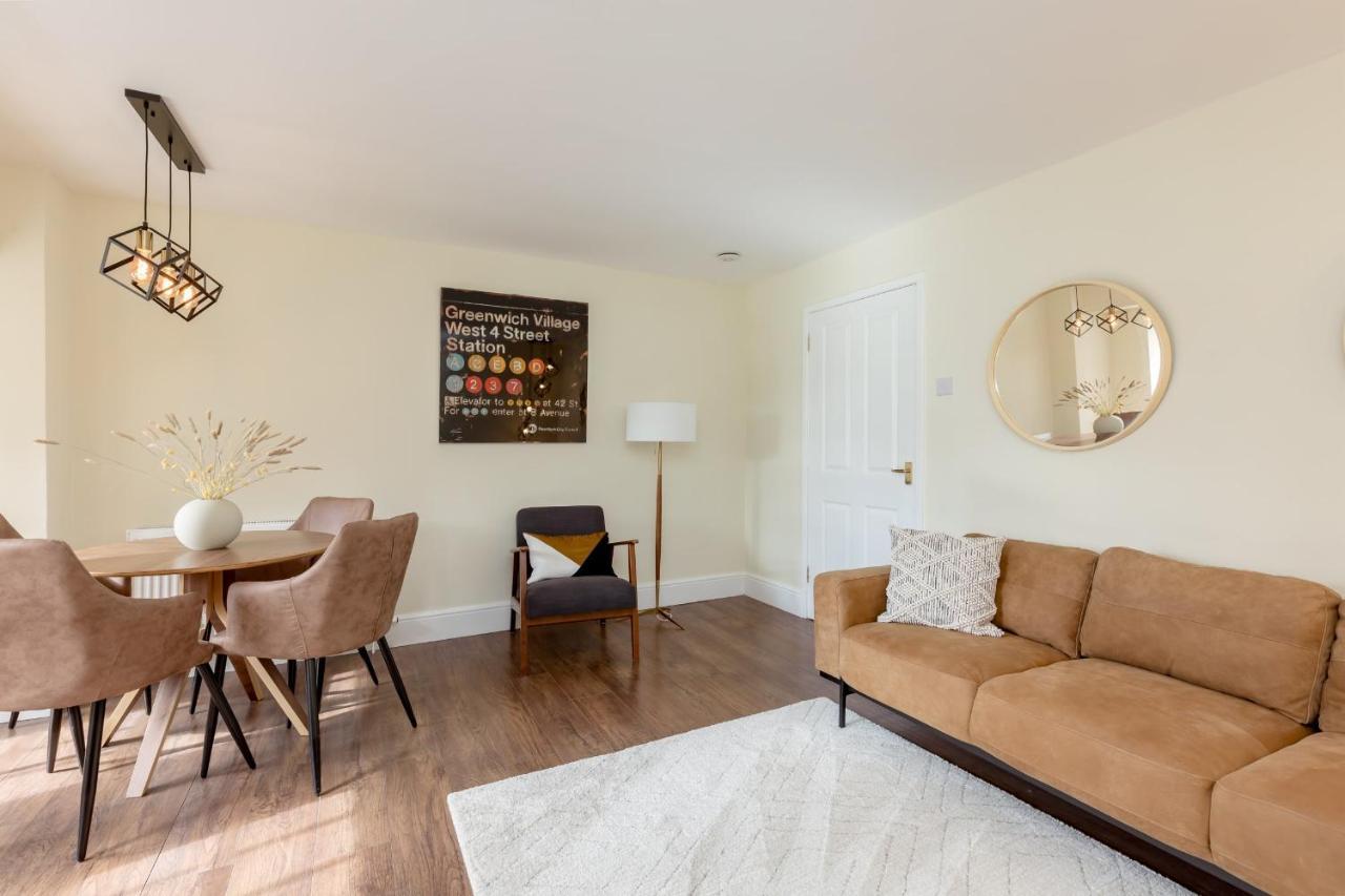 Guestready - Elegant 2Br Period Flat In Oldtown Apartment เอดินบะระ ภายนอก รูปภาพ